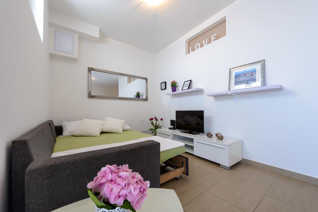 Tinker Bell Apartment ดูบรอฟนิก ภายนอก รูปภาพ